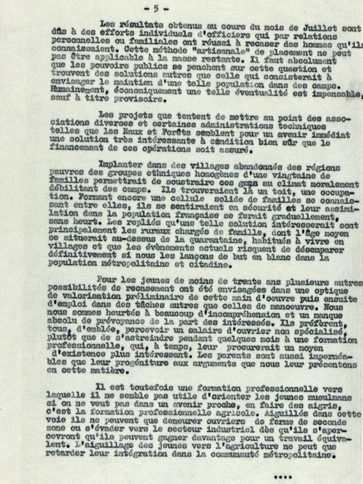 Illustration 10 : les repliés musulmans du camp de Bourg-Lastic au 1er août 1962, rapport du chef de bataillon Ropars, commandant le camp de Bourg-Lastic, 6 août 1962 (Archives du Puy-de-Dôme, 414W) Illustration 10 : les repliés musulmans du camp de Bourg-Lastic au 1er août 1962, rapport du chef de bataillon Ropars, commandant le camp de Bourg-Lastic, 6 août 1962 (Archives du Puy-de-Dôme, 414W)